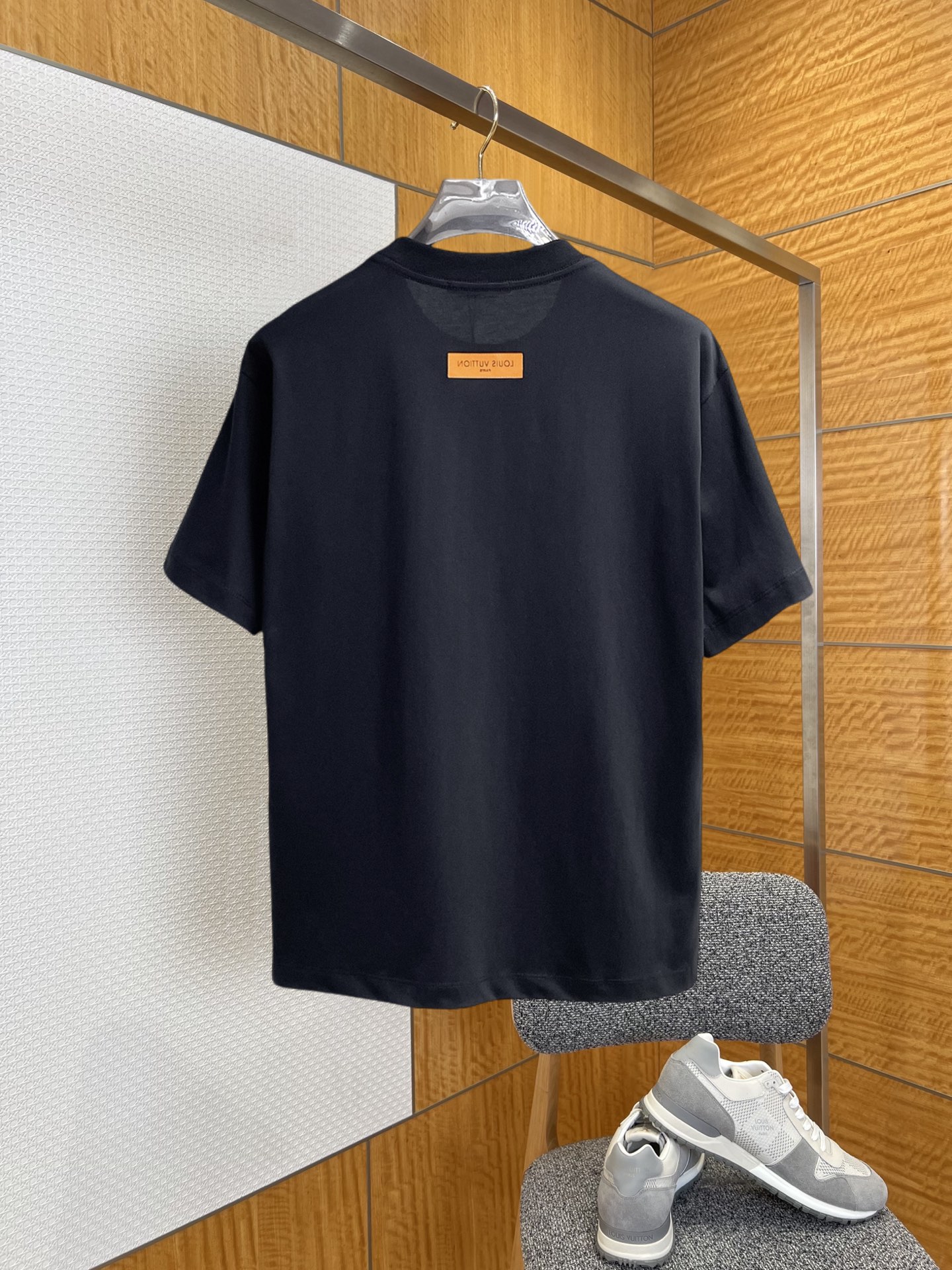 short sleeves
